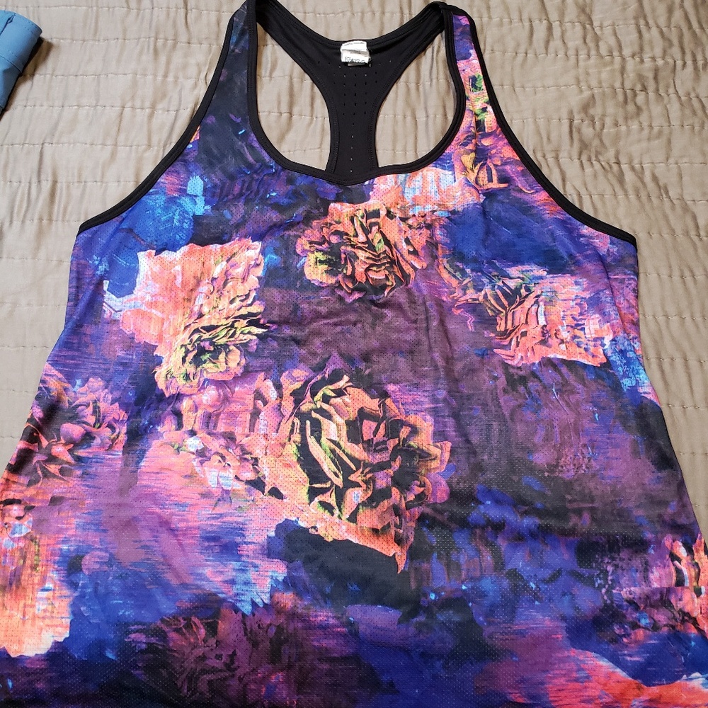 Workout top